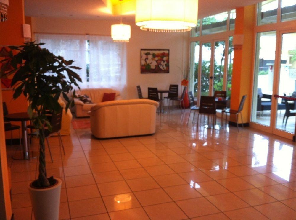 Hotel Orly Cesenatico Exterior photo