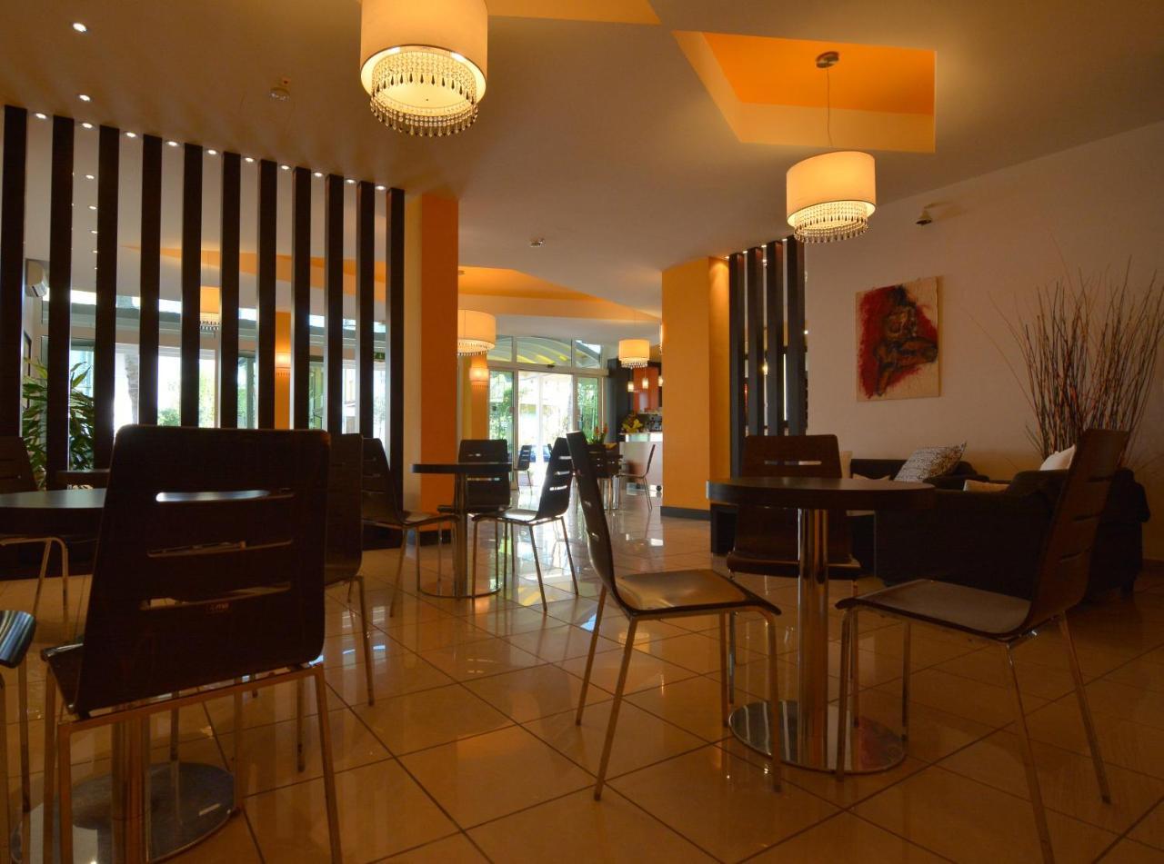 Hotel Orly Cesenatico Exterior photo